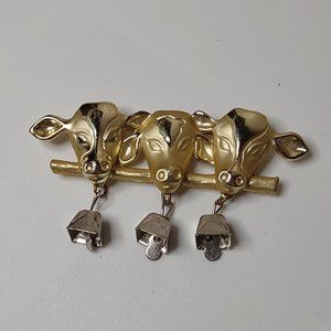 Vintage Gold Tone 3 Cows With Bells Brooch
